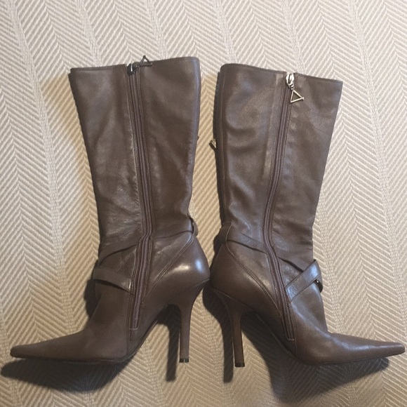 Pyramidis by GVD | Leather Boots with Buckles - Picture 2 of 10